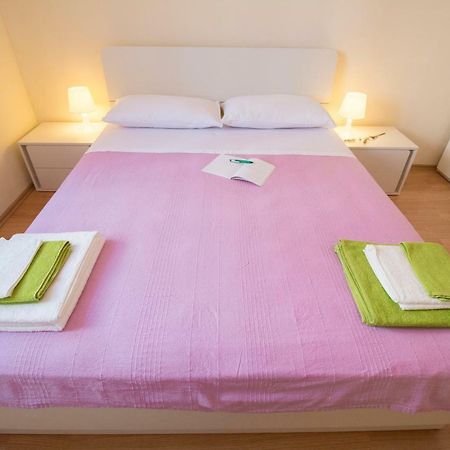 Latis Apartment Rovinj Bagian luar foto