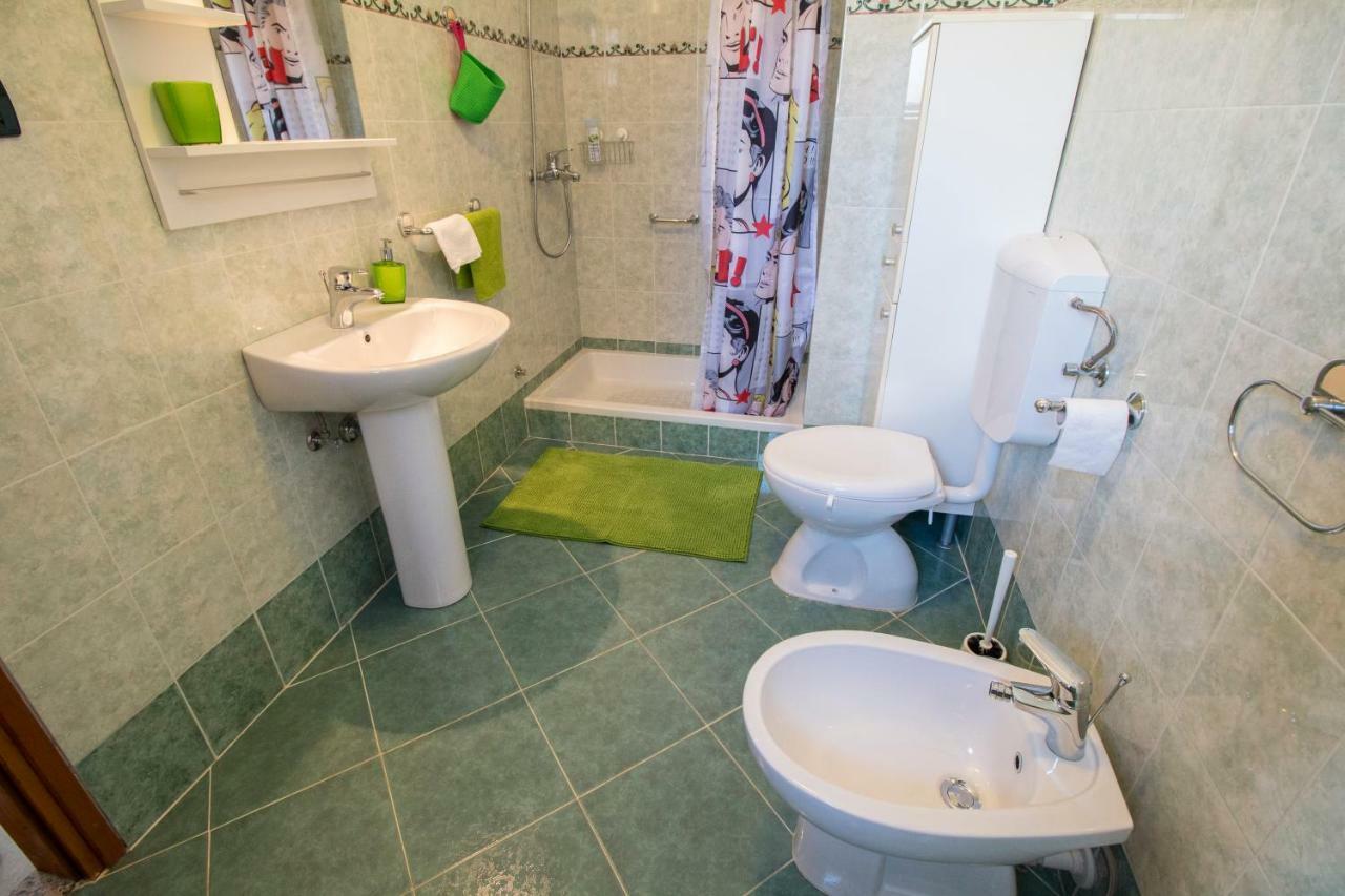 Latis Apartment Rovinj Bagian luar foto
